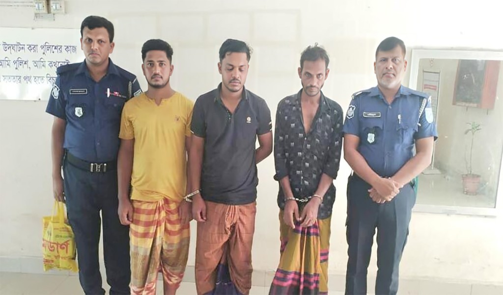 মাদকসহ যুবদল নেতা আটক 1753086949 মিঠামইনে মাদকবিরোধী অভিযানে যুবদল নেতাসহ আটক ৩