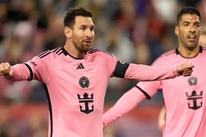 মেসি ম্যাজিকে জোড়া গোলে টানা দ্বিতীয় জয় পেল মিয়ামি