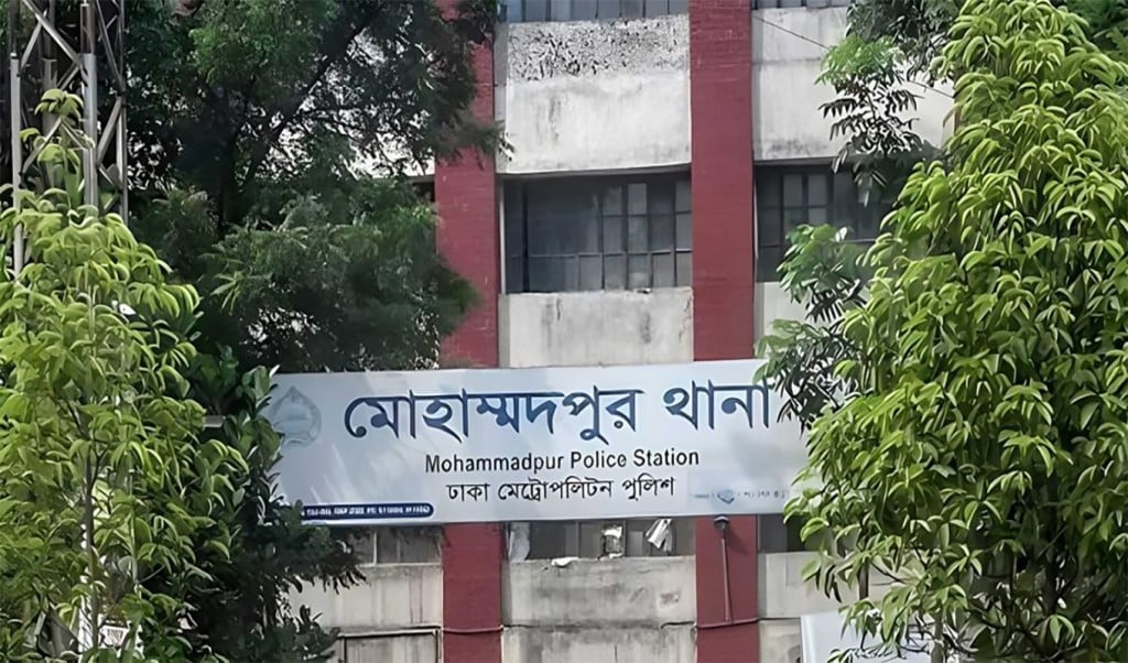 মোহাম্মদপুর থানা 1753687212 দশ লাখ টাকার হিরোইন উদ্ধার হলেও মামলা হলো ছিনতাইয়ের, মাদক গায়েব