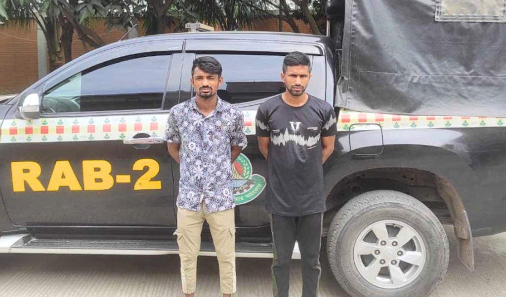 মোহাম্মদপুরে আল আমিন হত্যা, ভোলা থেকে মোশারফ ও গিট্টু রিপন গ্রেপ্তার 3 মোহাম্মদপুরে আল আমিন হত্যা ভোলা থেকে মোশারফ ও গিট্টু রিপন গ্রেপ্তার 1752933273 মোহাম্মদপুরে আল আমিন হত্যা, ভোলা থেকে মোশারফ ও গিট্টু রিপন গ্রেপ্তার
