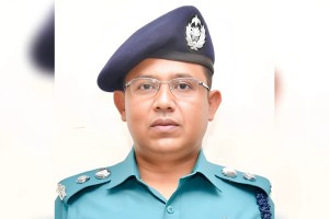 যে কারণে বরখাস্ত হলেন এসপি হাসানুজ্জামান