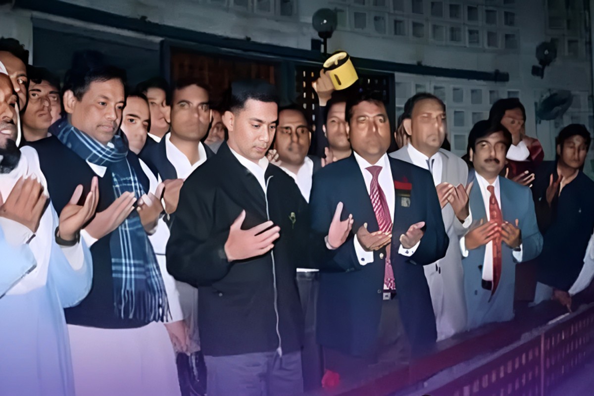 যেদিন বঙ্গবন্ধুর কবর জিয়ারত করেছিলেন তারেক রহমান
