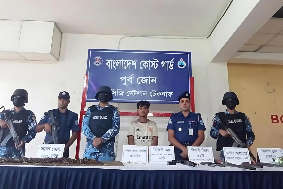 যৌথবাহিনীর সঙ্গে ডাকাত-অপহরণকারীদের গোলাগুলি, এক বন্দি উদ্ধারসহ বিপুল অস্ত্র জব্দ
