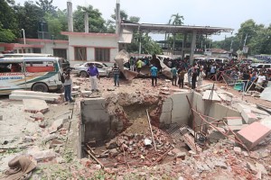 রংপুরে এলপি গ্যাস স্টেশনে বিস্ফোরণে নিহত ১, আহত ২৫