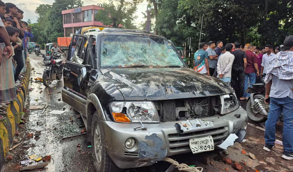 রাউজানে বিএনপির দুই পক্ষের মধ্যে সংঘর্ষ–গুলি আহত ২০ 4 রাউজানে বিএনপির দুই পক্ষের মধ্যে সংঘর্ষ–গুলি আহত ২০ 1753800328 রাউজানে বিএনপির দুই পক্ষের মধ্যে সংঘর্ষ–গুলি আহত ২০