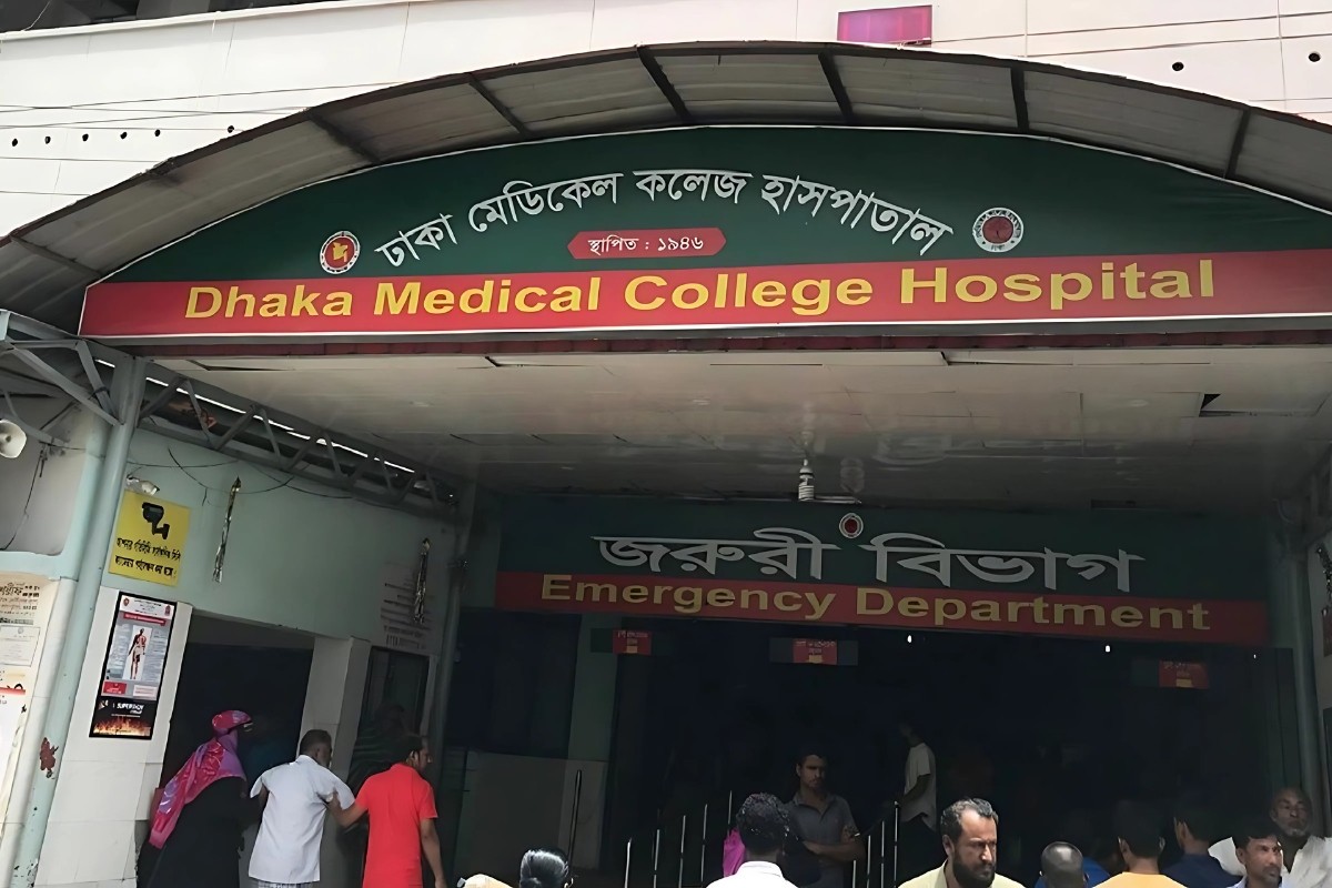 রাজধানীতে চালককে মারধর করে অটোরিকশা ছিনতাই