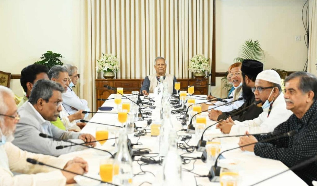 রাজনৈতিক দলের নেতাদের সঙ্গে প্রধান উপদেষ্টার জরুরি বৈঠক 4 প্রধান উপদেষ্টা