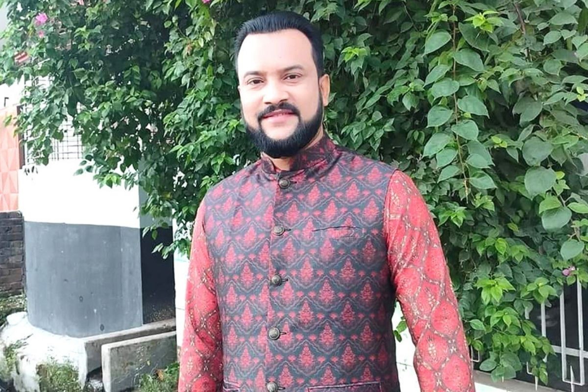 রিকশাচালককে জুতাপেটা করে বরখাস্ত সেই সমাজসেবা কর্মকর্তাকে ক্ষমা