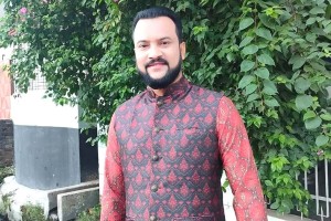 রিকশাচালককে জুতাপেটা করে বরখাস্ত সেই সমাজসেবা কর্মকর্তাকে ক্ষমা