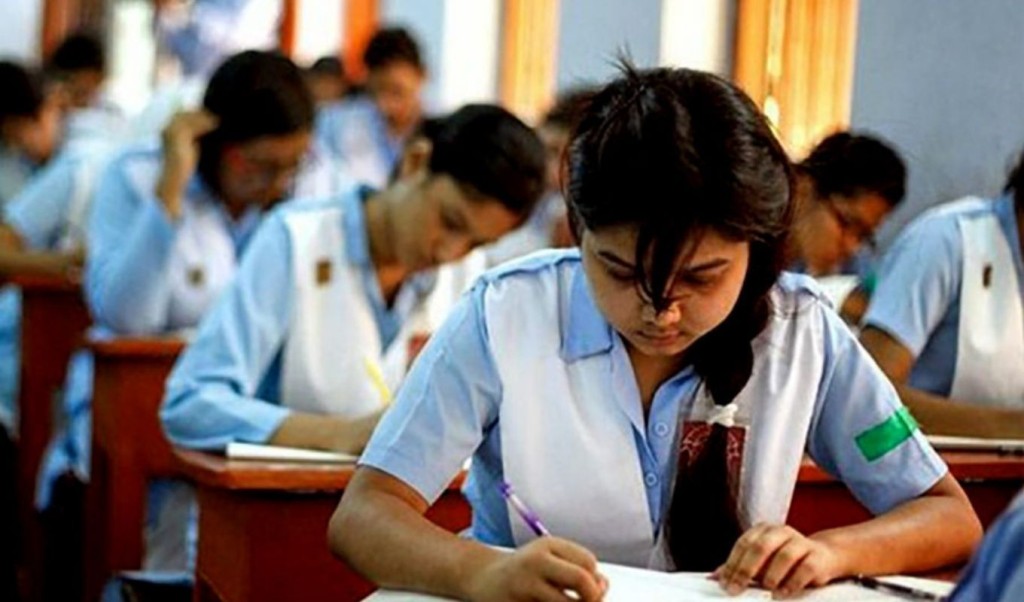 রবিবারের এইচএসসি পরীক্ষায় বহিষ্কার ৯ জন, অনুপস্থিত ১১ হাজার ৭৮১ 4 রোববারের এইচএসসি পরীক্ষায় অনুপস্থিত ১১ হাজার ৭৮১ বহিষ্কার ৯ জন 1753626482 রবিবারের এইচএসসি পরীক্ষায় বহিষ্কার ৯ জন, অনুপস্থিত ১১ হাজার ৭৮১