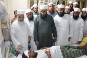 যশোরে ছাত্রকে শাসন করায় শিক্ষকের মাথা ফাটালো অভিভাবক