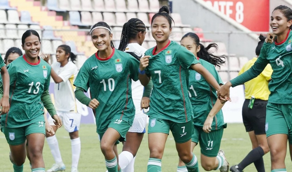 শ্রীলঙ্কাকে ৯-১ গোলে উড়িয়ে দিল বাঘিনীরা 3 শ্রীলঙ্কাকে ৯ ১ গোলে উড়িয়ে দিল বাঘিনীরা 1752233786 শ্রীলঙ্কাকে ৯-১ গোলে উড়িয়ে দিল বাঘিনীরা