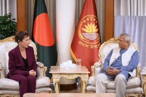 সন্ত্রাসবাদের স্থান বাংলাদেশে নেই: মার্কিন দূতকে প্রধান উপদেষ্টা