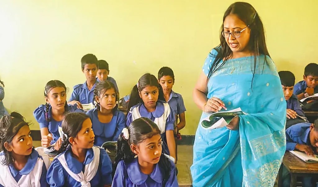 সরকারি প্রাথমিক বিদ্যালয়ের সহকারী 1751431862 প্রাথমিক শিক্ষকদের এত সংগঠনের আসলে কাজ কি?