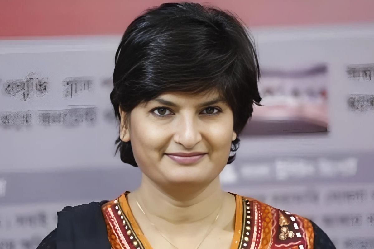 সাংবাদিক মুন্নী সাহাকে দুদকে জিজ্ঞাসাবাদ