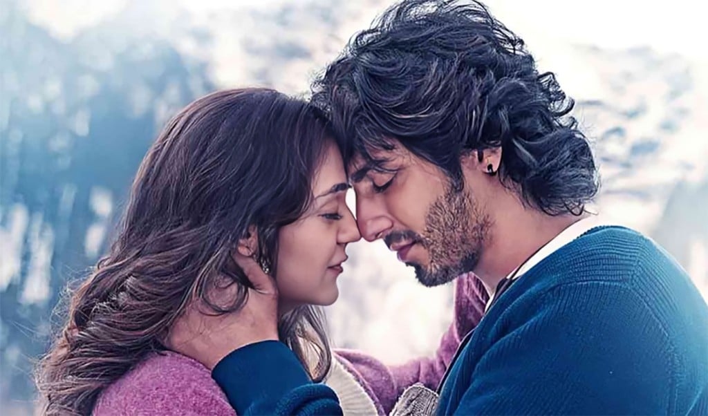 সায়ারা সিনেমা 1753430244 ‘সায়ারা’ কাপাচ্ছে বক্স অফিস, ৬ দিনেই রেকর্ড পরিমাণ আয়