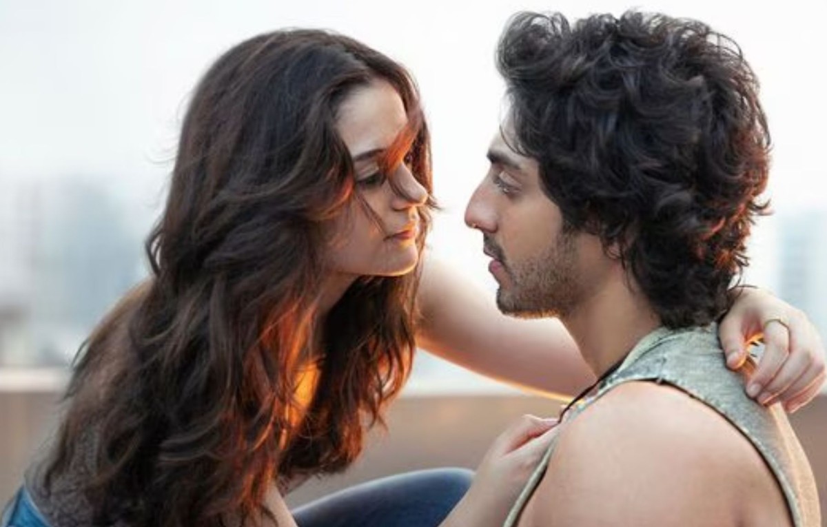 দর্শকের মন ছুঁয়েছে ‘সায়ারা’, ৯ দিনে ২০০ কোটি আয়