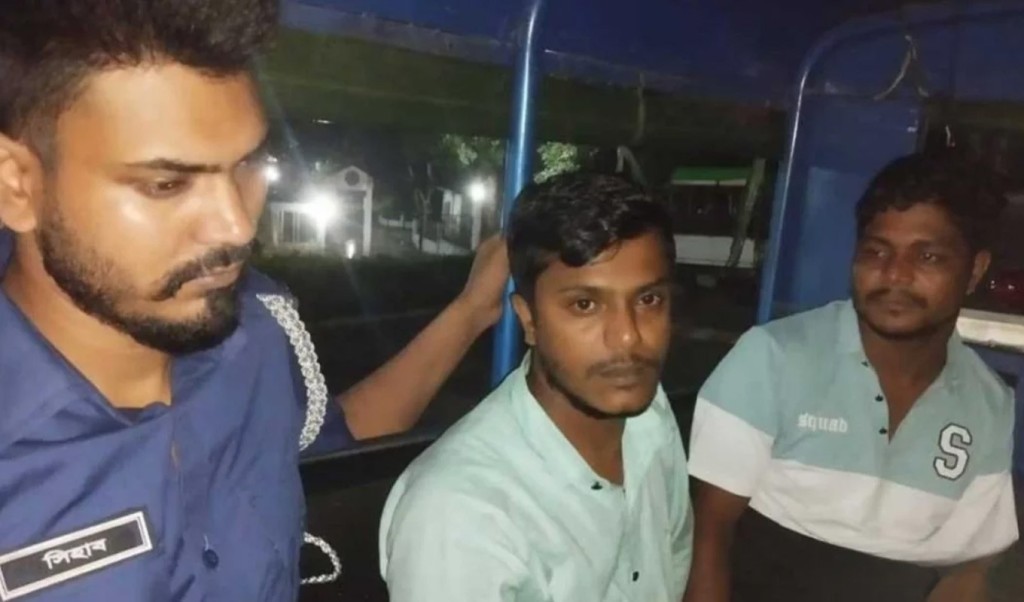 স্কুলছাত্রীকে সংঘবদ্ধ ধর্ষণের অভিযোগে গ্রেপ্তার ৪ 1752742725 স্কুলছাত্রীকে সংঘবদ্ধ ধর্ষণের অভিযোগে গ্রেপ্তার ৪