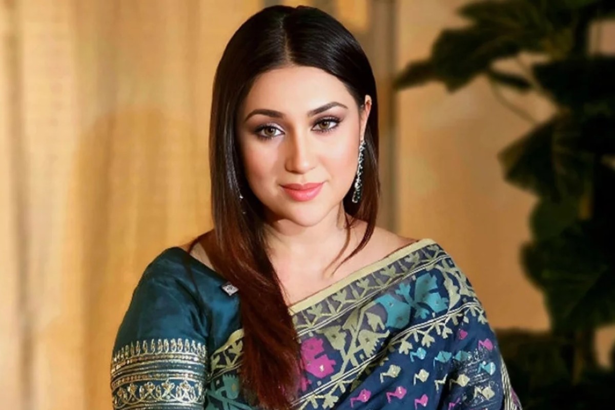 হত্যাচেষ্টা মামলায় আত্মসমর্পণ করে জামিন পেলেন অপু বিশ্বাস