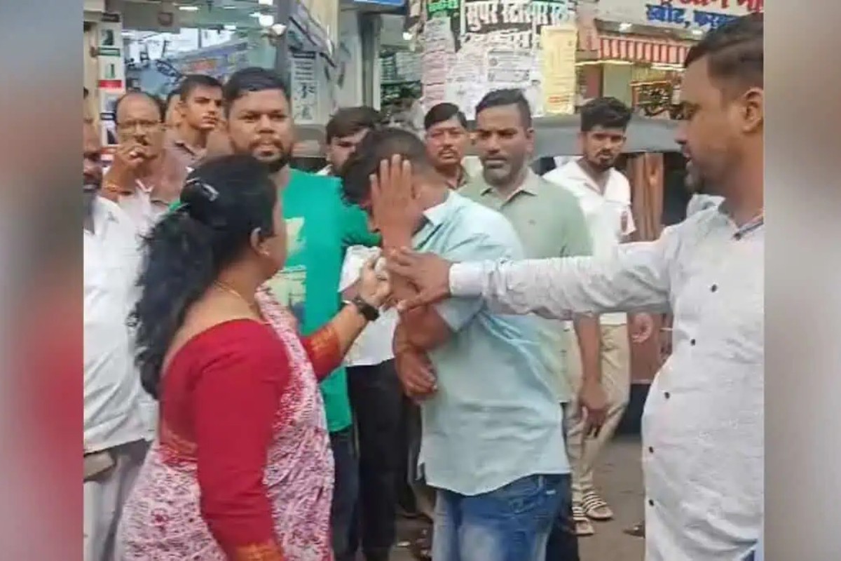 মহারাষ্ট্রে হিন্দিতে কথা বলায় অটোরিকশাচালককে মারধর