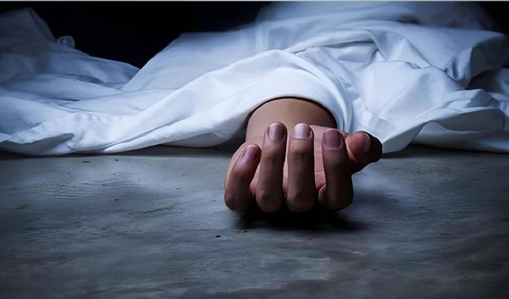 হোস্টেল থেকে বেরোবি শিক্ষার্থীর মরদেহ উদ্ধার 1752208344 হোস্টেল থেকে বেরোবি শিক্ষার্থীর মরদেহ উদ্ধার