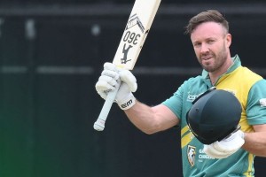 ৩৯ বলে সেঞ্চুরি, ডি ভিলিয়ার্সে ভর করে রানের পাহাড় গড়ল আফ্রিকা