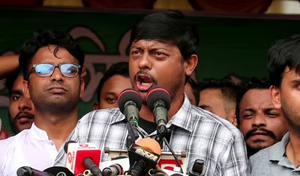 ‘আপনার অস্ত্র কাহিনীর কারণে দেশের সার্বভৌমত্ব হুমকির মধ্যে পড়েছে’— বাবরকে নাসীরুদ্দীন পাটওয়ারী 3 ‘আপনার অস্ত্র কাহিনীর কারণে দেশের সার্বভৌমত্ব হুমকির মধ্যে পড়েছে 1753625683 ‘আপনার অস্ত্র কাহিনীর কারণে দেশের সার্বভৌমত্ব হুমকির মধ্যে পড়েছে’— বাবরকে নাসীরুদ্দীন পাটওয়ারী