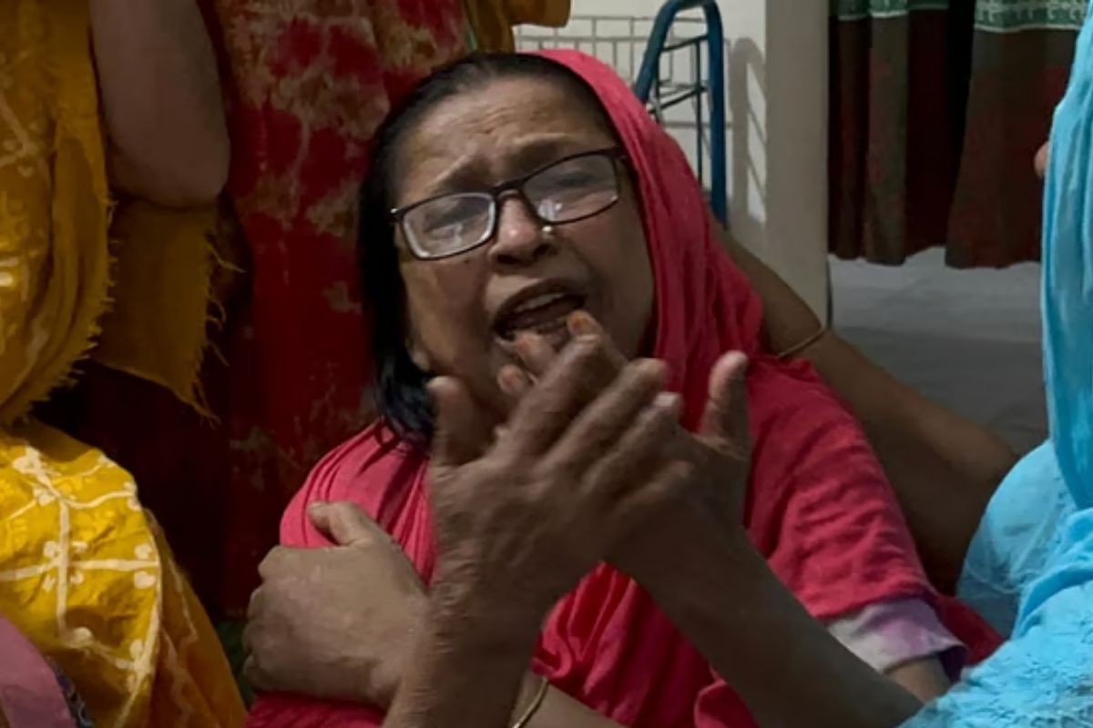 ‘আমারে মা কওয়ার আর কেউ নাই’