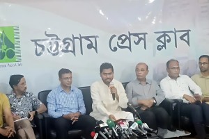 ‘চাঁদাবাজ, সন্ত্রাসী ও মাফিয়াদের উৎপাত বন্ধে যৌথবাহিনী নামানো উচিত’