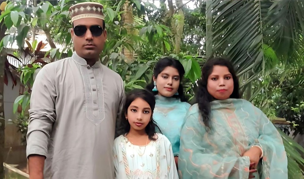 ব্রহ্মপুত্র নদে নৌকা ডুবে কলেজছাত্রীর মৃত্যু, নিখোঁজ ছোট বোন 9 ‘ব্রহ্মপুত্র নদে নৌকা ডুবে কলেজছাত্রীর মৃত্যু নিখোঁজ ছোট বোন 1752299364 ব্রহ্মপুত্র নদে নৌকা ডুবে কলেজছাত্রীর মৃত্যু, নিখোঁজ ছোট বোন