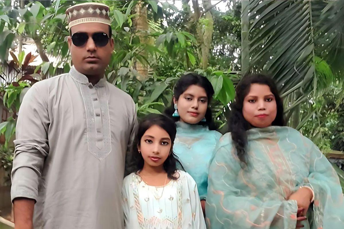 ব্রহ্মপুত্র নদে নৌকা ডুবে কলেজছাত্রীর মৃত্যু, নিখোঁজ ছোট বোন