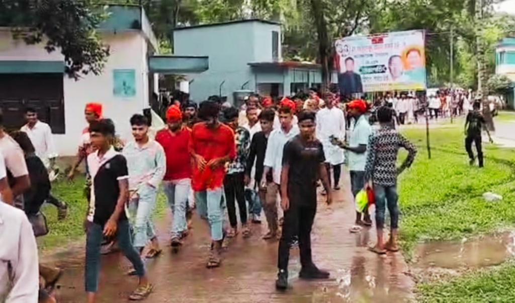 ফরিদপুরে দলীয় মনোনয়নকে কেন্দ্র করে বিএনপির দুই পক্ষের সংঘর্ষ: আহত ২ 2 Untitled design 100 1755205191 ফরিদপুরে দলীয় মনোনয়নকে কেন্দ্র করে বিএনপির দুই পক্ষের সংঘর্ষ: আহত ২