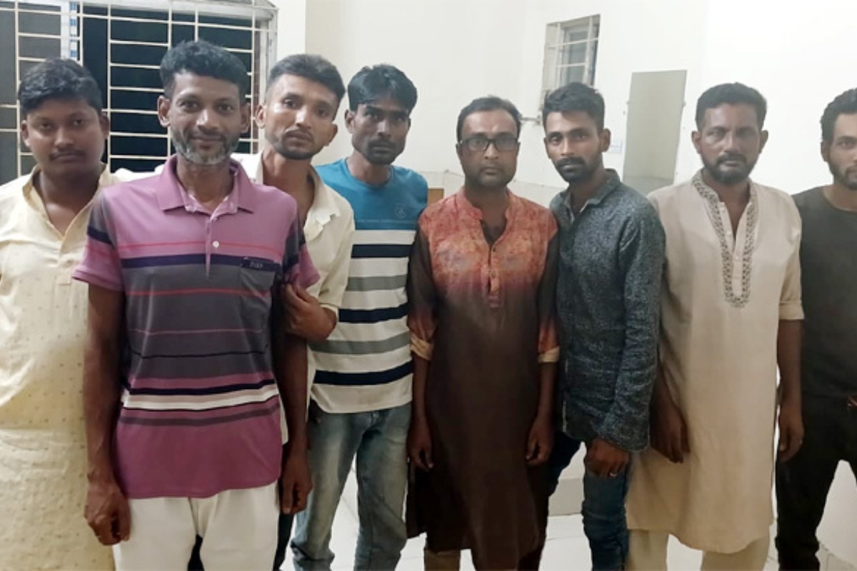 স্বেচ্ছাসেবক দল নেতার নেতৃত্বে চিকিৎসককে মারধর, গ্রেপ্তার ১০