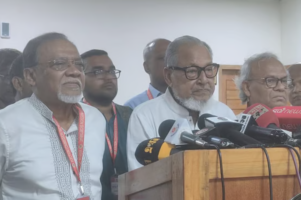 পুলিশের ভূমিকা দুর্বল: সিইসির সঙ্গে সাক্ষাতে বিএনপি
