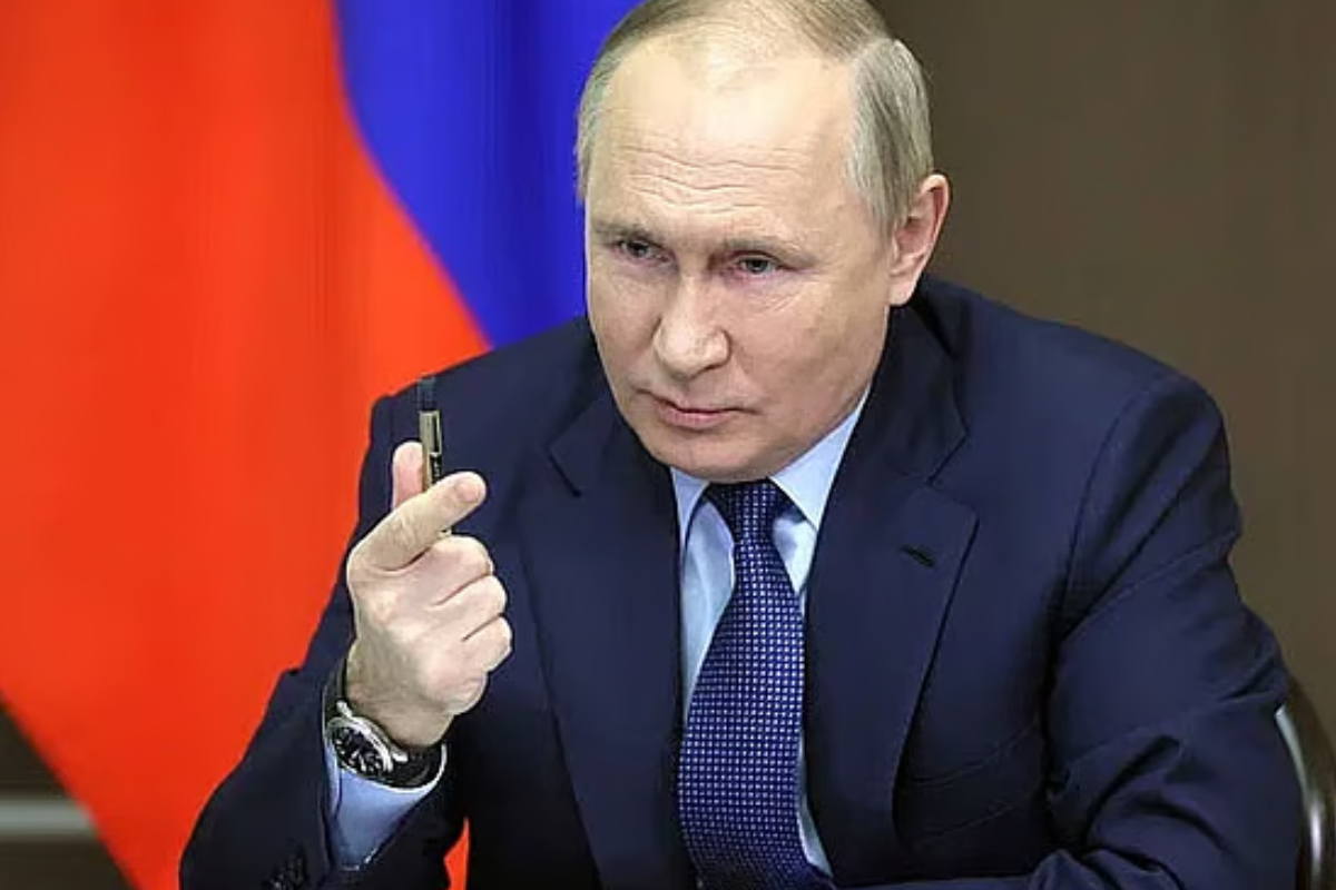 ইউক্রেনকে নিরাপত্তা নিশ্চয়তা দিতে রাজি পুতিন: ট্রাম্পের দূত