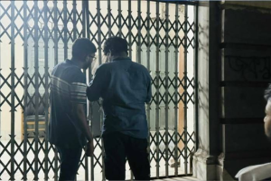 ৮ ঘণ্টা ধরে অবরুদ্ধ জবির ভিসি