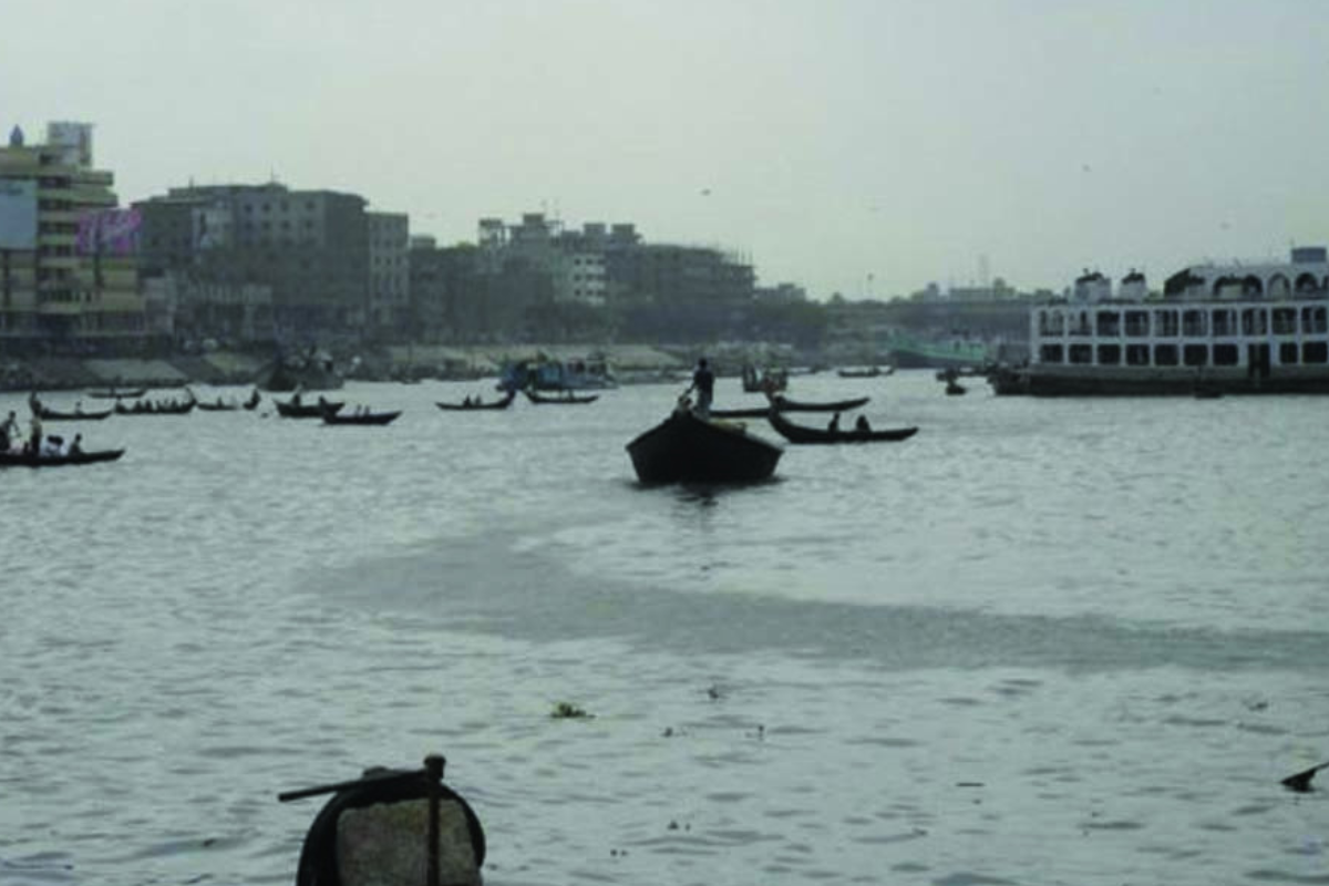 বুড়িগঙ্গায় নারী-শিশুসহ চারজনের লাশ, পরিচয় শনাক্ত হয়নি এখনো