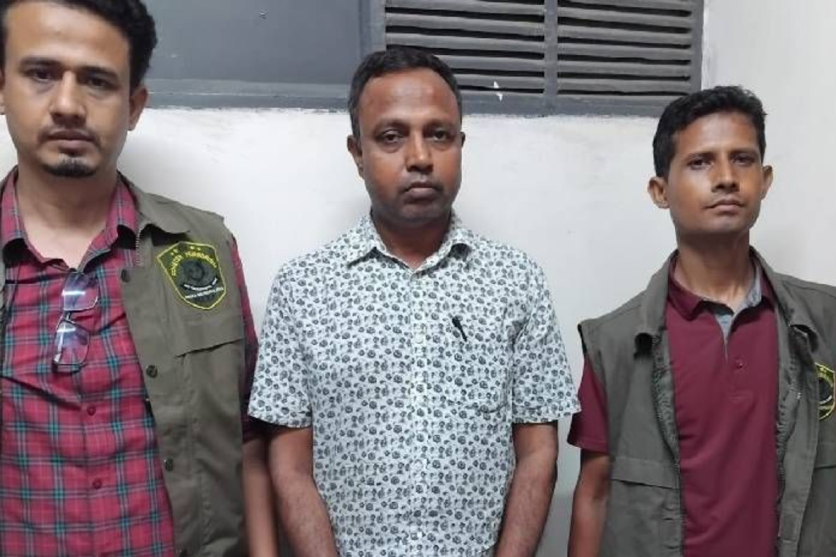 কৃষক লীগ নেতা বখতিয়ার গ্রেপ্তার