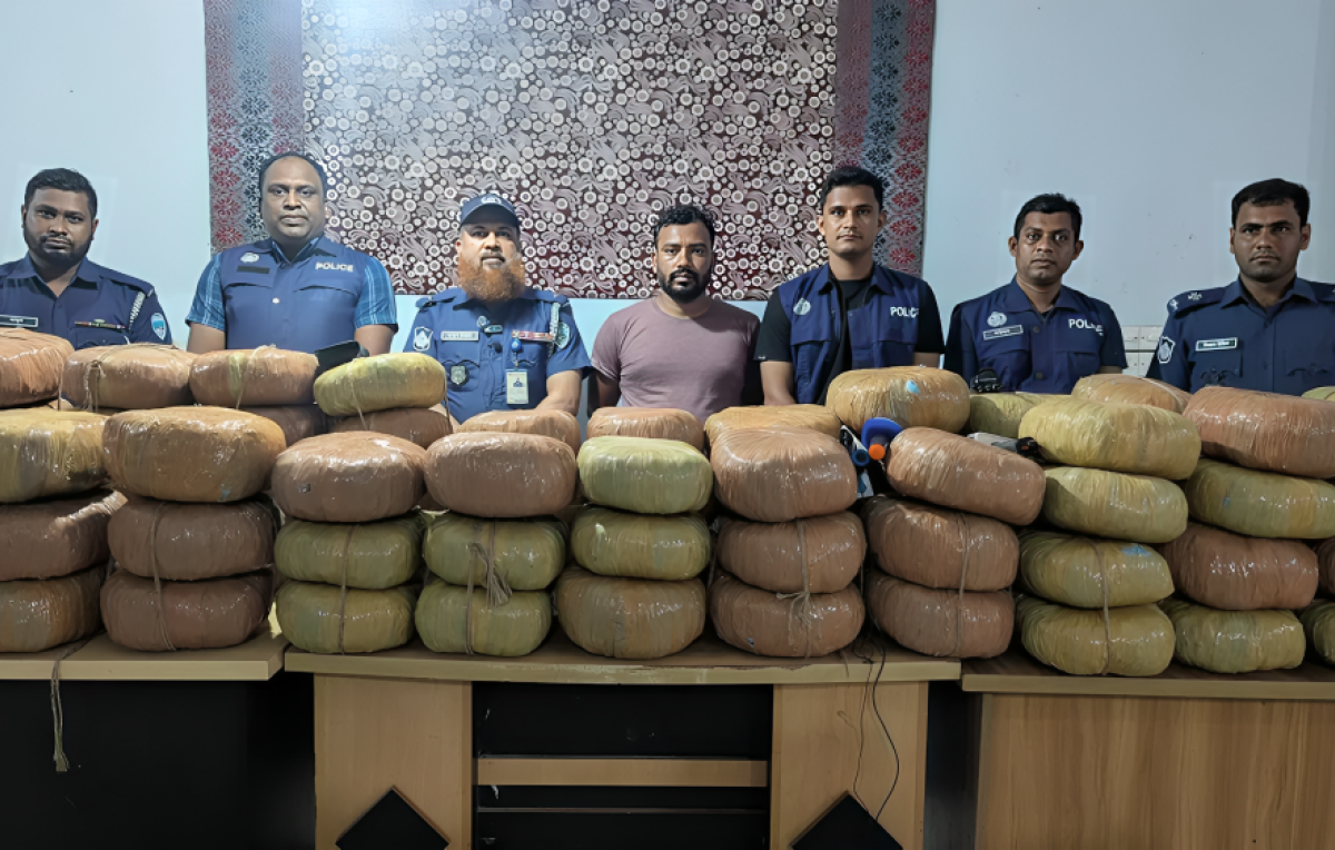 ৫ মণ গাঁজাসহ যুবক গ্রেপ্তার