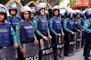 অন্তর্বর্তী সরকারের এক বছরেও ঘুরে দাঁড়াতে পারেনি পুলিশ