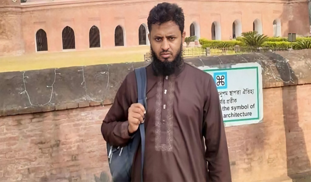 অভ্যুথান পালনের পরে রাস্তায় মৃত্যু 1754450400 'গণঅভ্যুত্থানের বর্ষপূর্তি' মিছিল শেষে ফেরার পথে ইসলামী আন্দোলনের নেতা নিহত