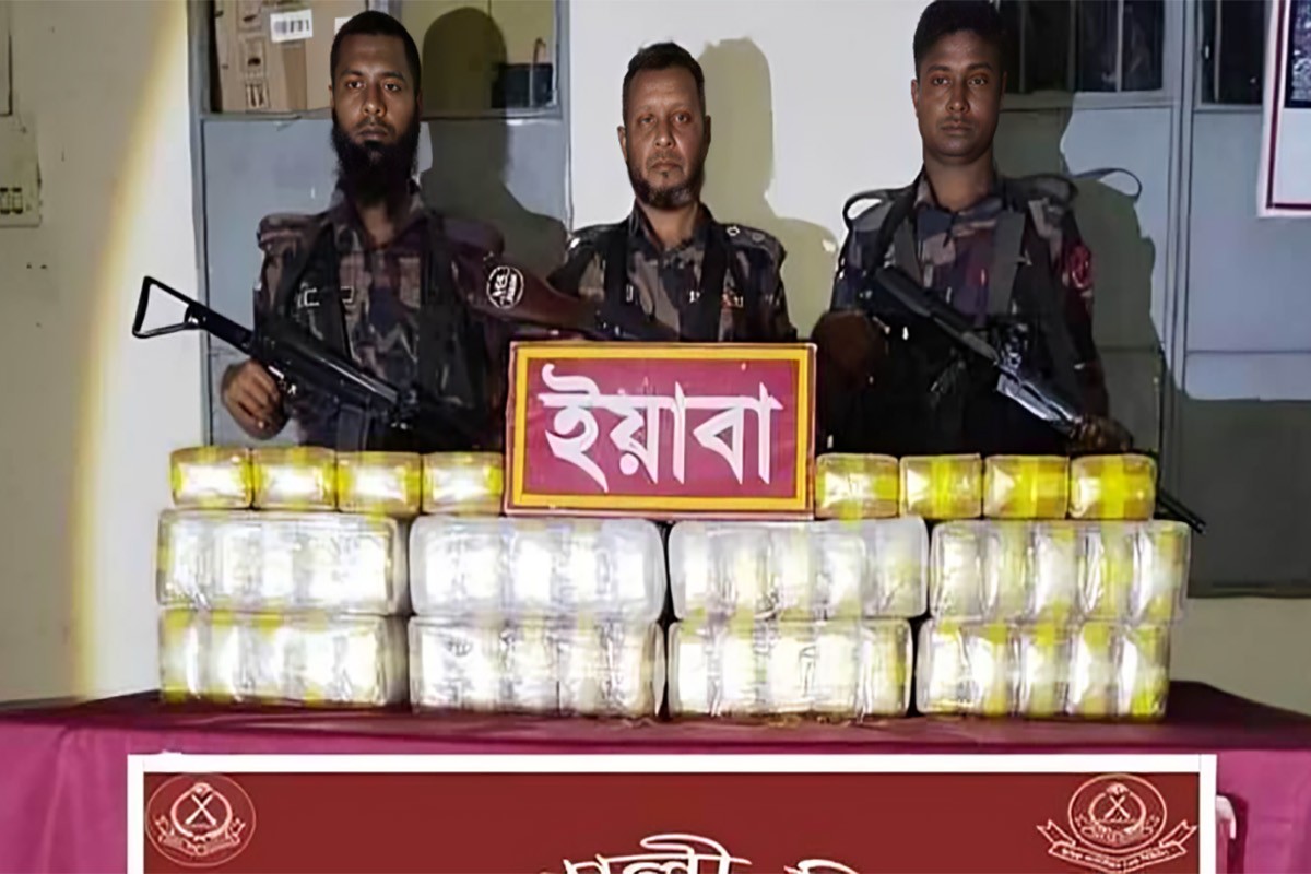 উখিয়ায় বেড়িবাঁধ থেকে প্রায় ৫ লাখ পিস ইয়াবা উদ্ধার