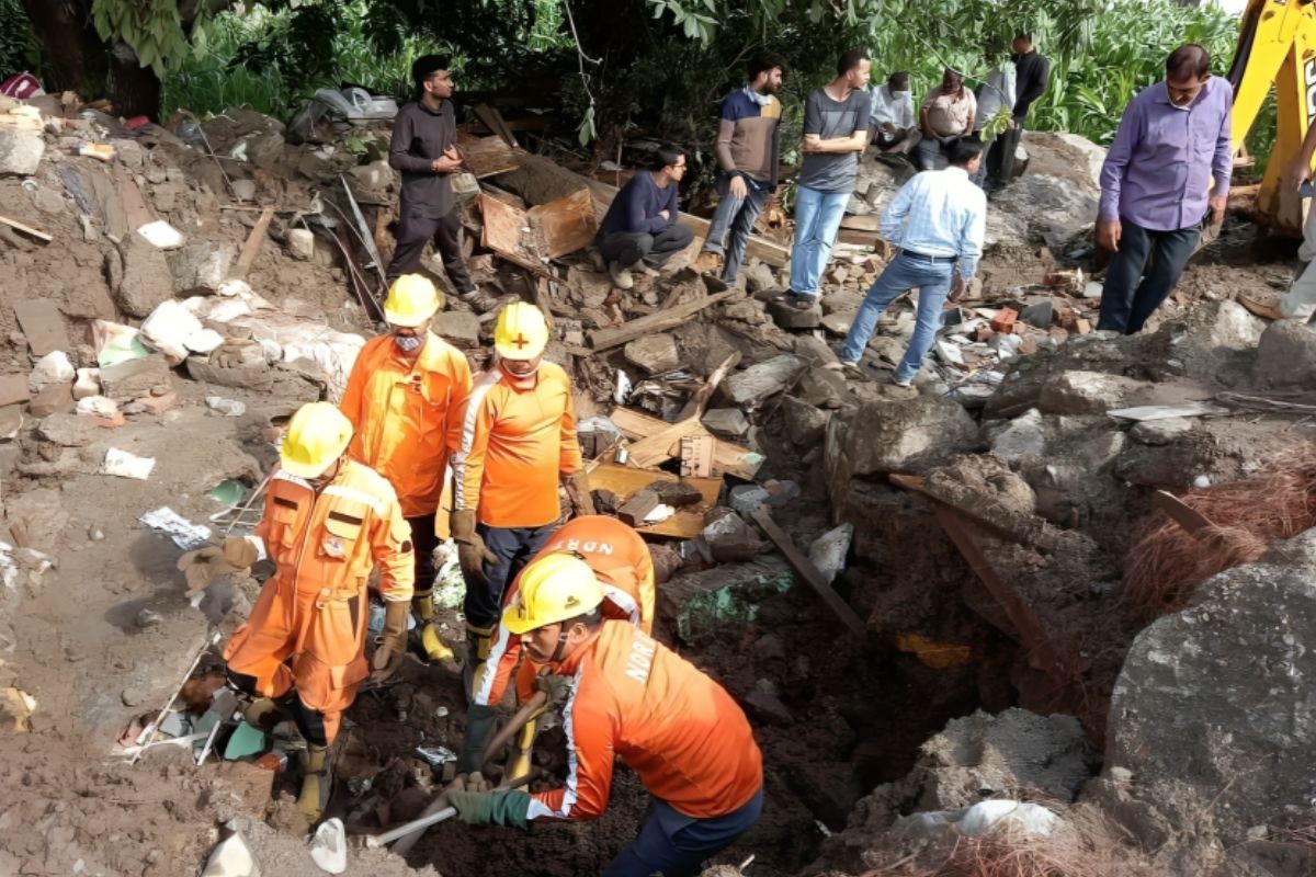 উত্তরাখণ্ডে ভূমিধস ও বৃষ্টিতে ভয়াবহ পরিস্থিতি, ছয়জন নিহত ও নিখোঁজ ১১