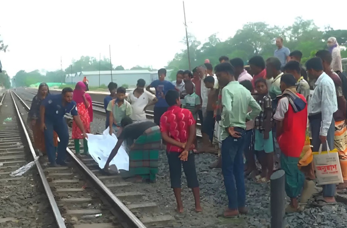 উল্লাপাড়া রেলওয়ে স্টেশন থেকে অজ্ঞাত যুবকের মরদেহ উদ্ধার