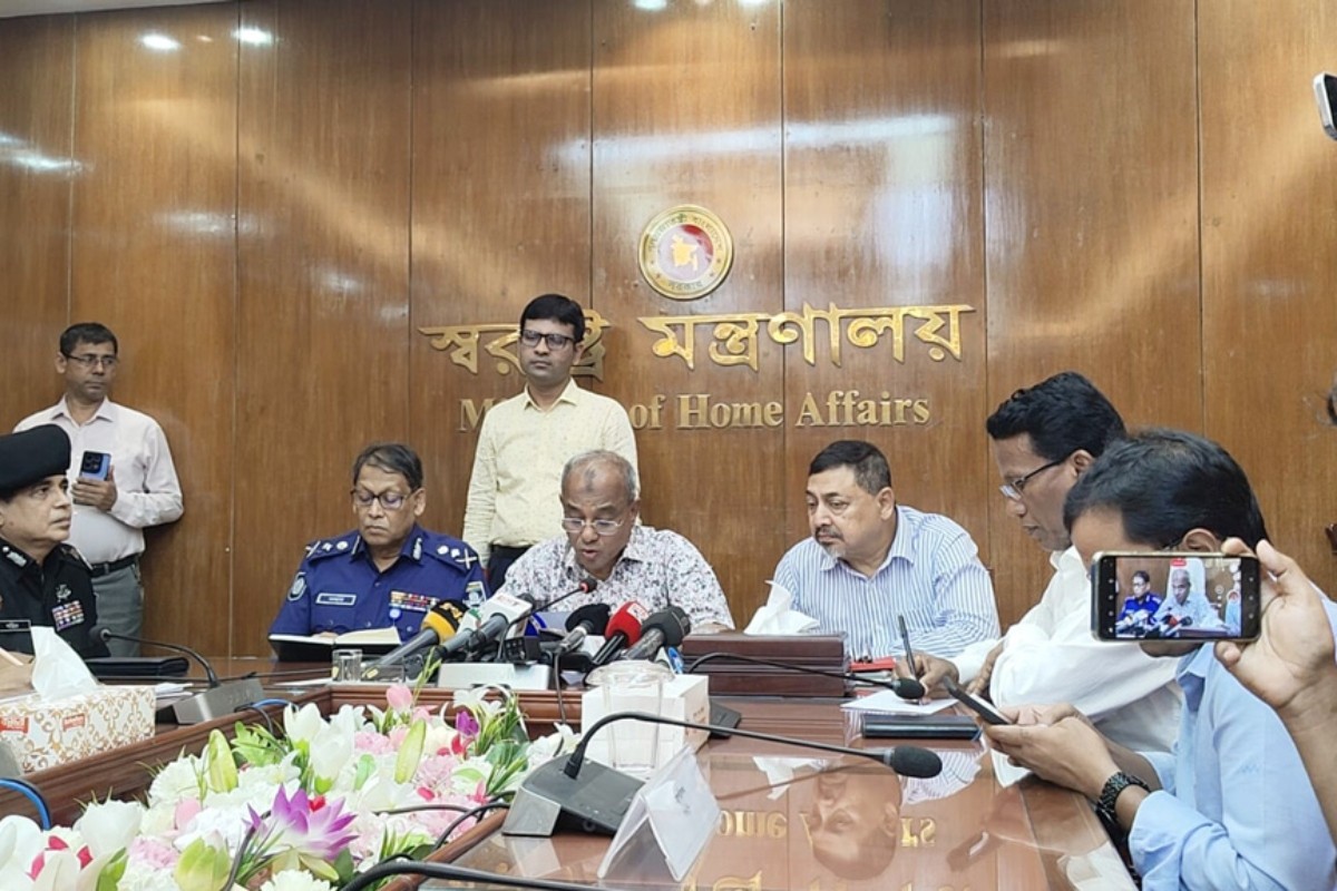 একটি রাজনৈতিক দল নির্বাচন বানচালের চেষ্টা করছে: স্বরাষ্ট্র উপদেষ্টা