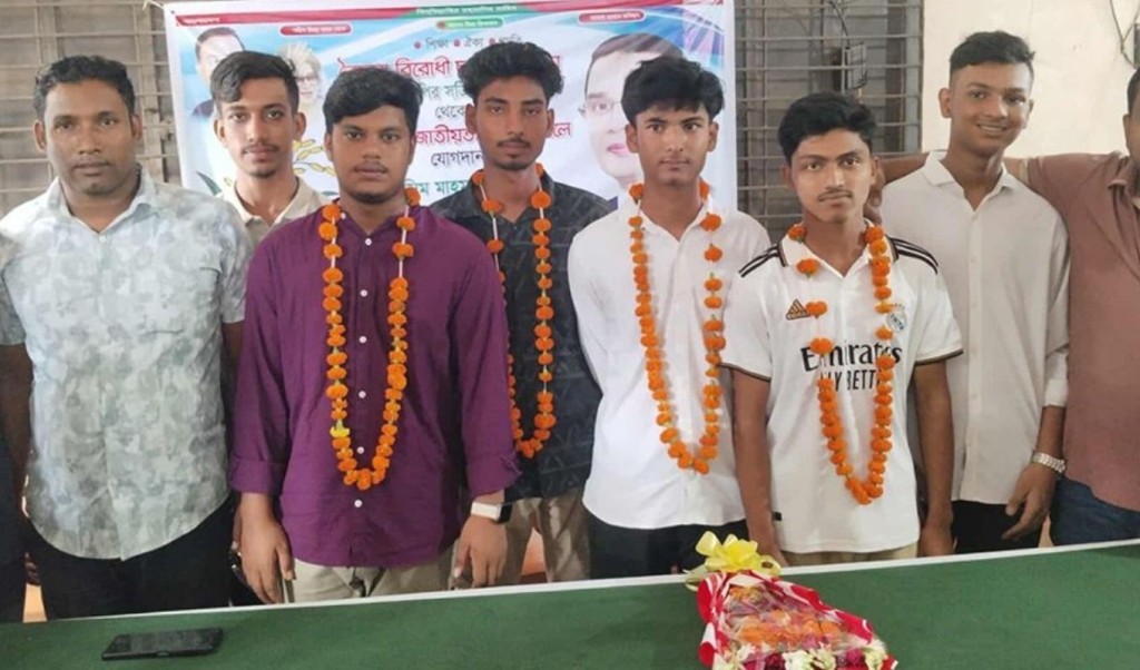 এনসিপি ছেড়ে ছাত্রদলে যোগদান 4 এনসিপি ছেড়ে ছাত্রদলে যোগদান 1756350514 এনসিপি ছেড়ে ছাত্রদলে যোগদান