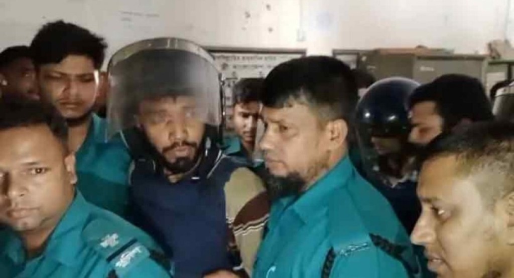 এবার আরও ৫ কোটি টাকা চাঁদাবাজির মামলায় সেই সমন্বয়করা রিমান্ডে 3 এবার আরও ৫ কোটি টাকা চাঁদাবাজির মামলায় সেই সমন্বয়করা রিমান্ডে 1756299961 এবার আরও ৫ কোটি টাকা চাঁদাবাজির মামলায় সেই সমন্বয়করা রিমান্ডে
