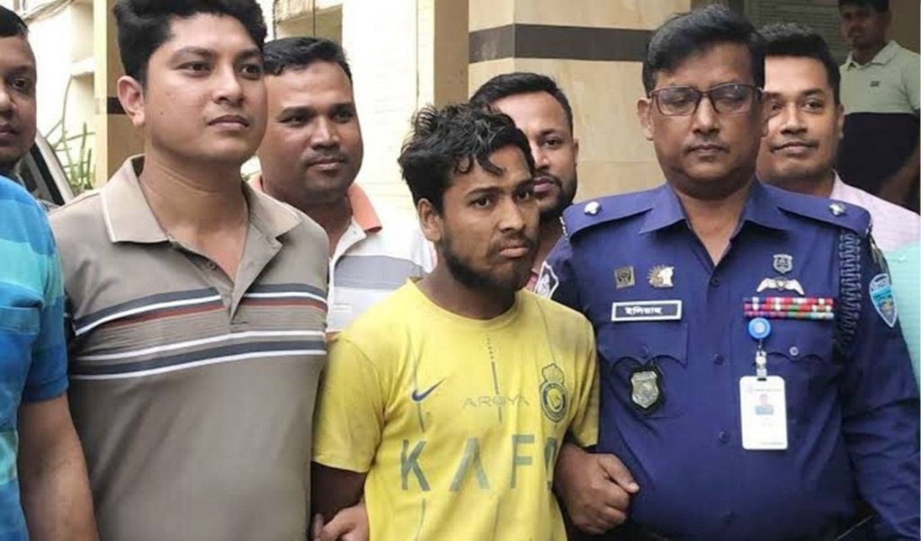 কক্সবাজারে মার্কিন নারীর শ্লীলতাহানি, যুবকের ৭ বছরের কারাদণ্ড 3 কক্সবাজারে মার্কিন নারীর শ্লীলতাহানি যুবকের ৭ বছরের কারাদণ্ড 1755611859 কক্সবাজারে মার্কিন নারীর শ্লীলতাহানি, যুবকের ৭ বছরের কারাদণ্ড