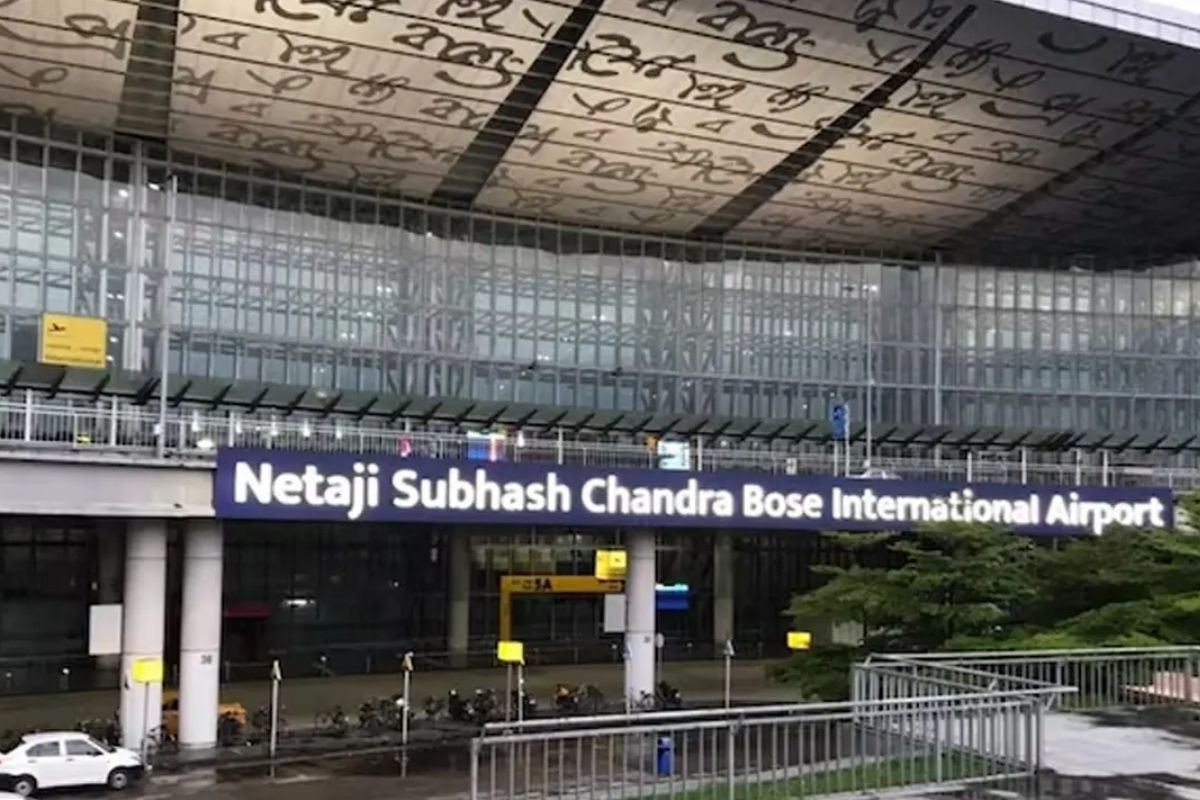 কলকাতা বিমানবন্দরে ভাঙচুর চেষ্টার অভিযোগে বাংলাদেশি গ্রেপ্তার