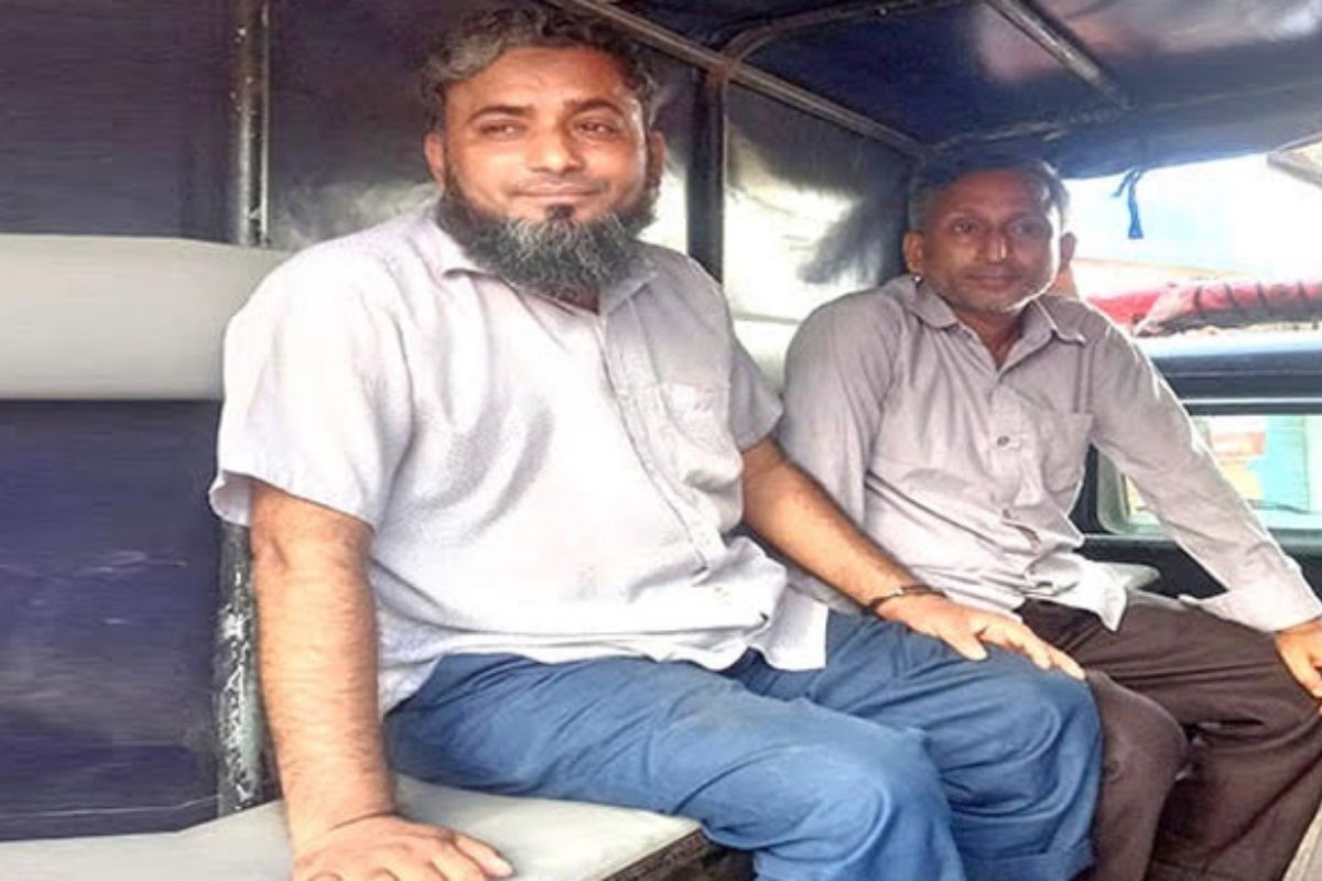 কিশোরগঞ্জে শোক দিবসের দোয়া মাহফিলে গিয়ে দুই শিক্ষক গ্রেপ্তার